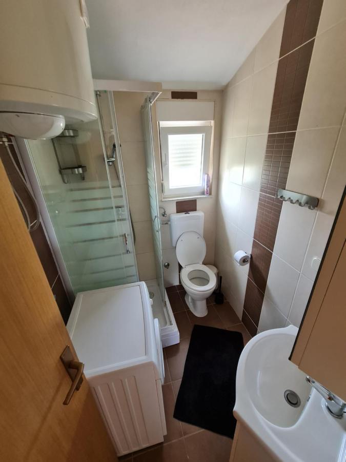 Apartman ˝Abaza˝ Vir Exteriér fotografie