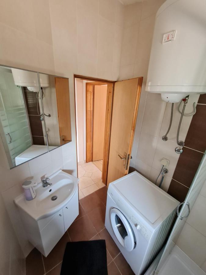Apartman ˝Abaza˝ Vir Exteriér fotografie